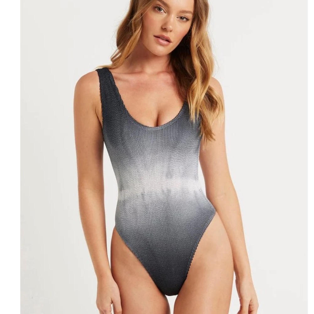 BOUND by Bond-Eye 'The Mara' One Piece in Ombre Jet Black, ONE SIZE. 0906